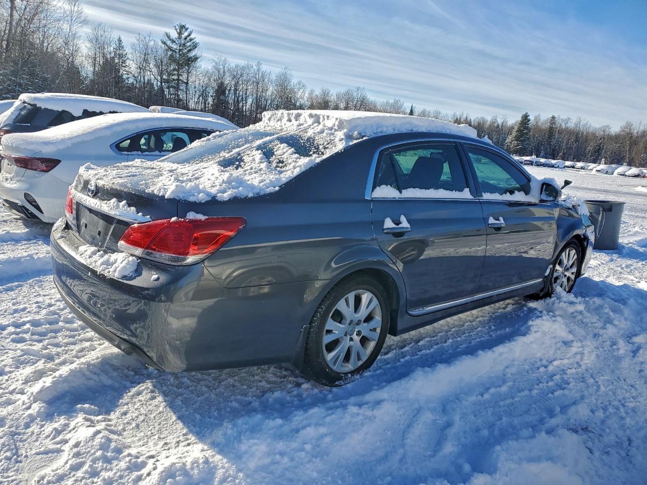 2012 TOYOTA Avalon
