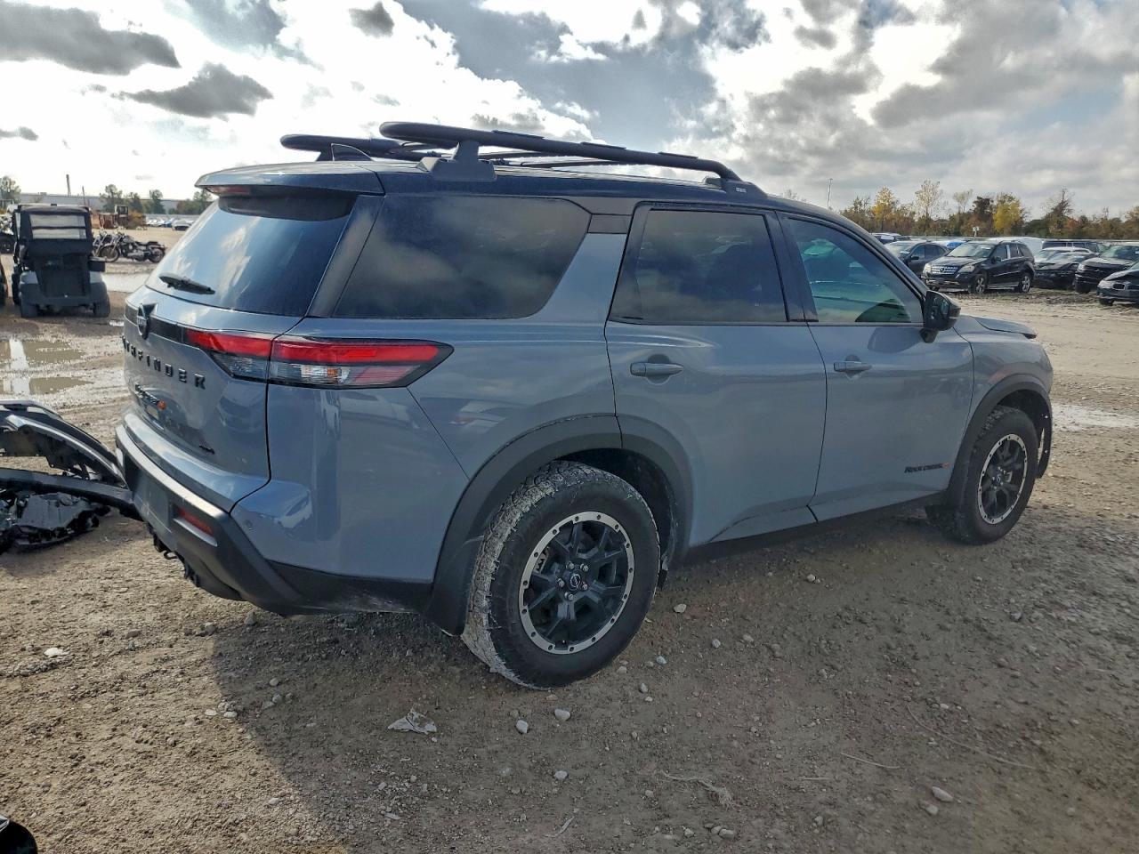 2024 NISSAN PATHFINDER