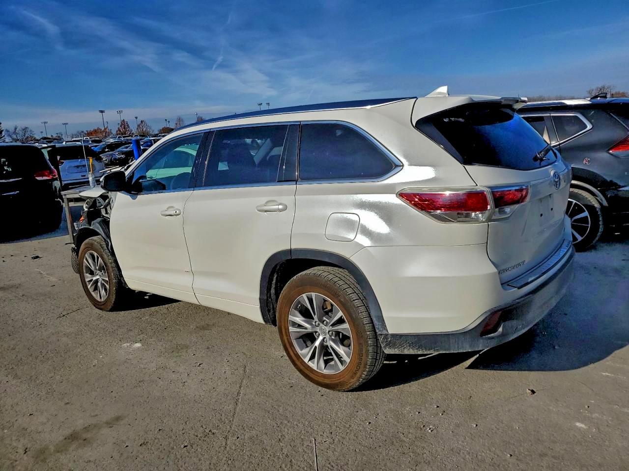 2014 TOYOTA HIGHLANDER