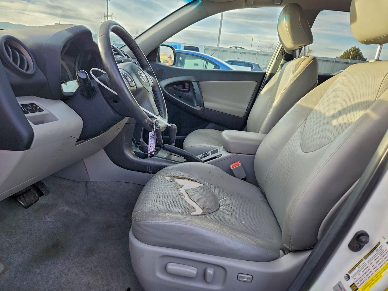 2009 TOYOTA RAV4