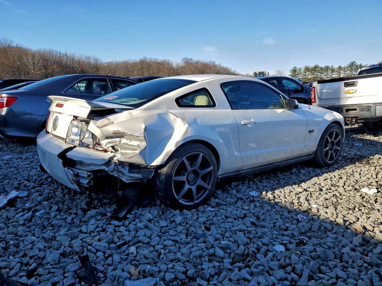 2005 FORD MUSTANG
