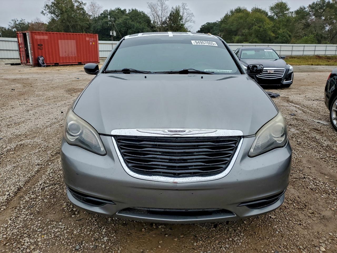 2012 CHRYSLER 200