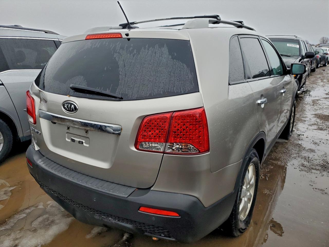 2013 KIA SORENTO