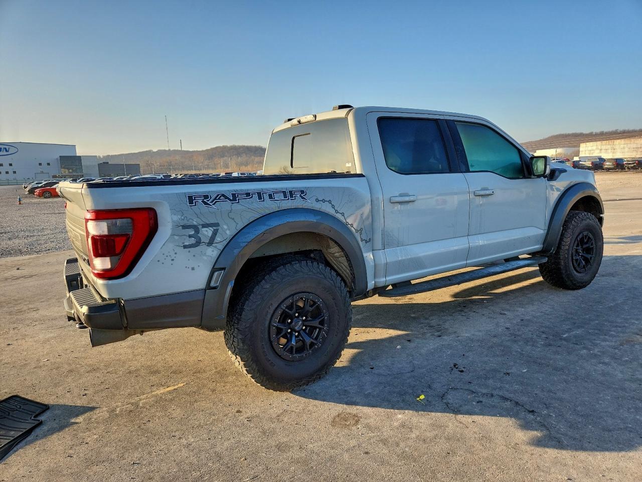 2023 FORD F-150 Lightning