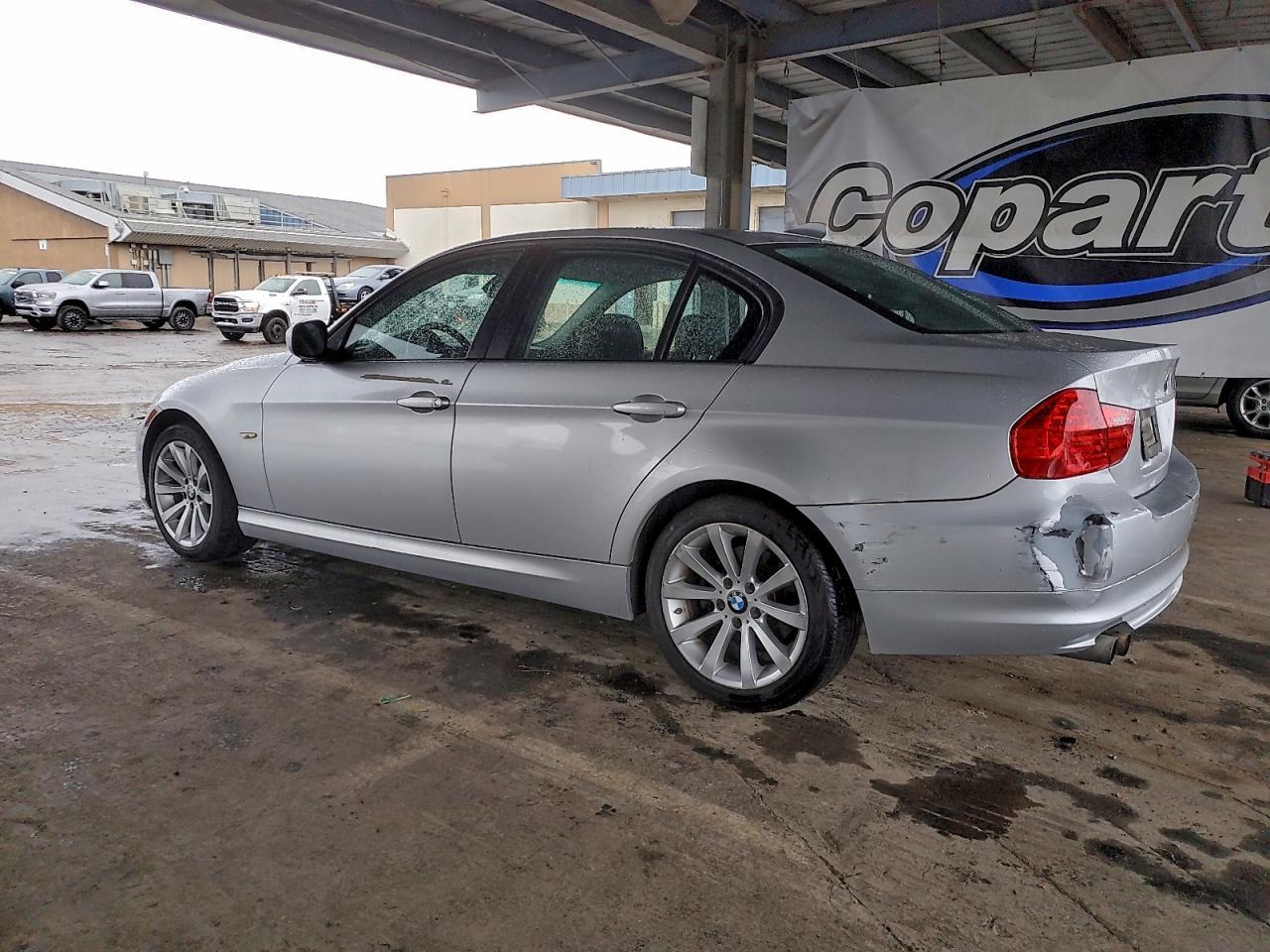 2011 BMW 3 SERIES