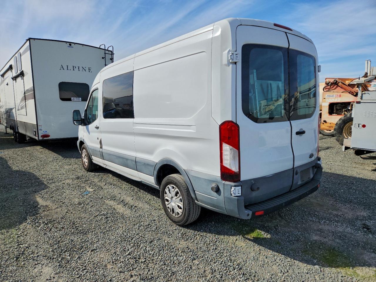 2015 FORD Transit