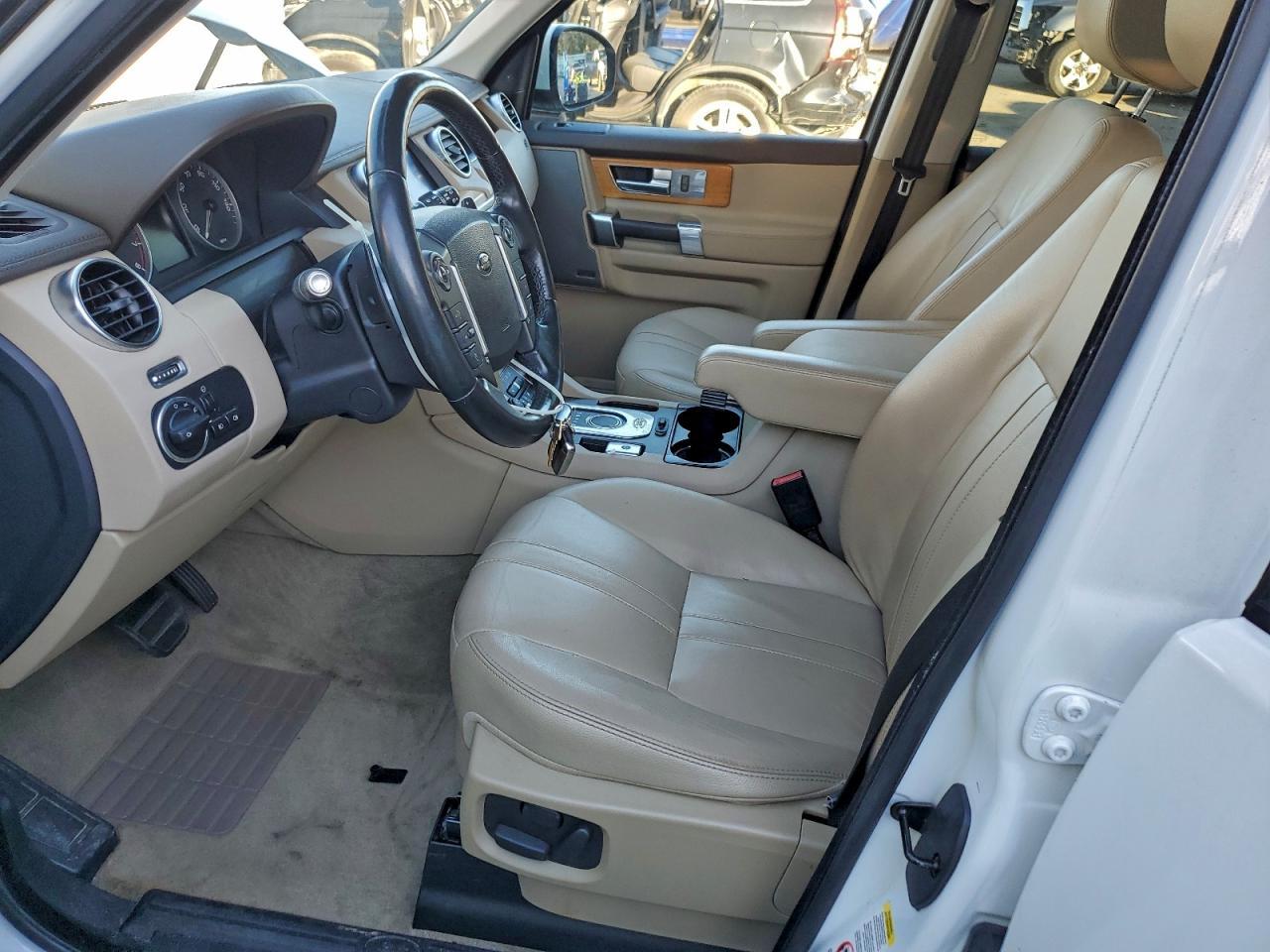 2016 LAND ROVER LR4