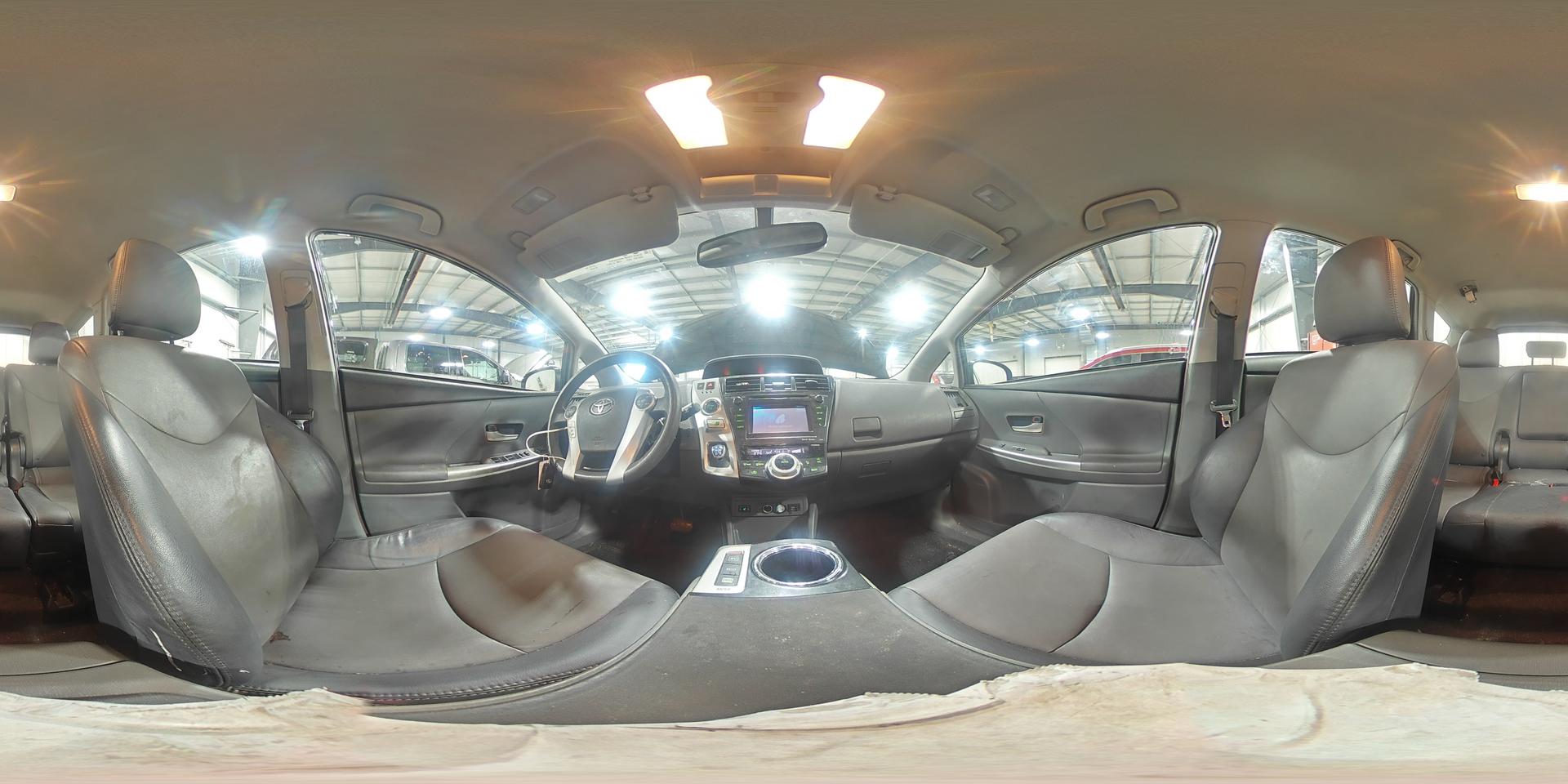2012 TOYOTA PRIUS V