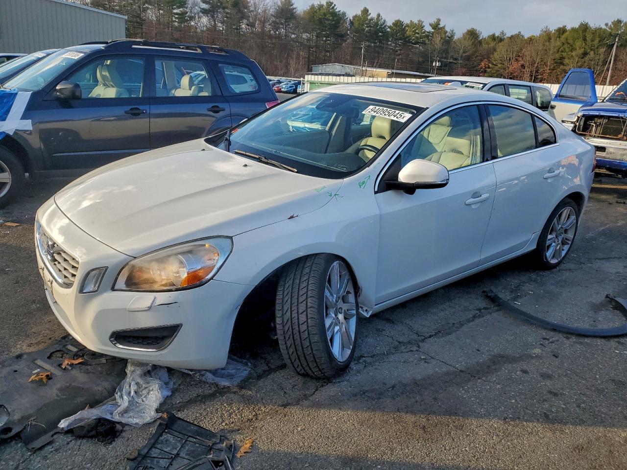 2013 VOLVO S60