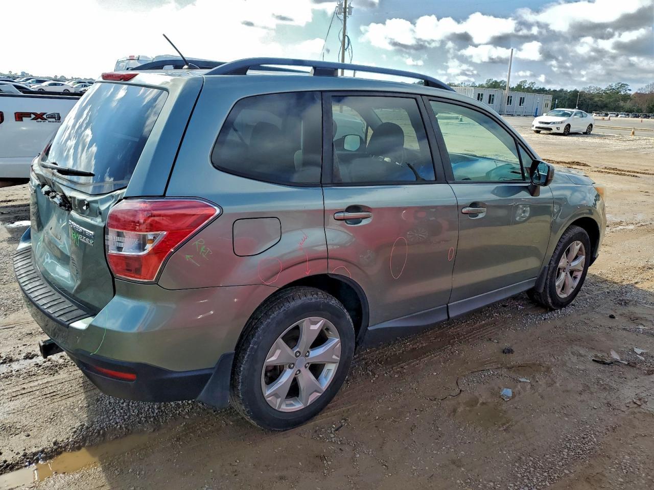 2015 SUBARU FORESTER
