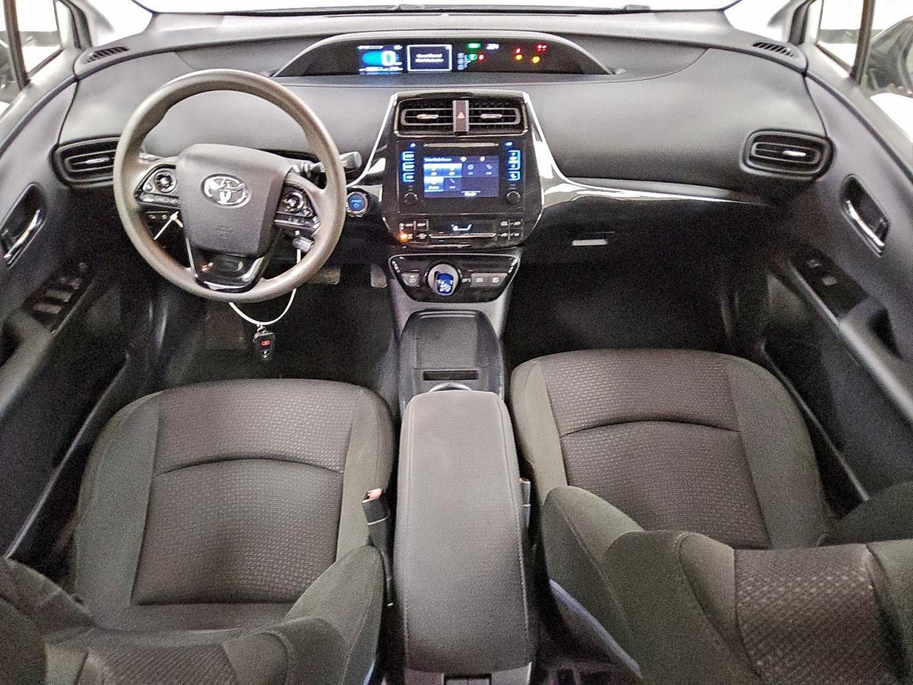 2019 TOYOTA PRIUS