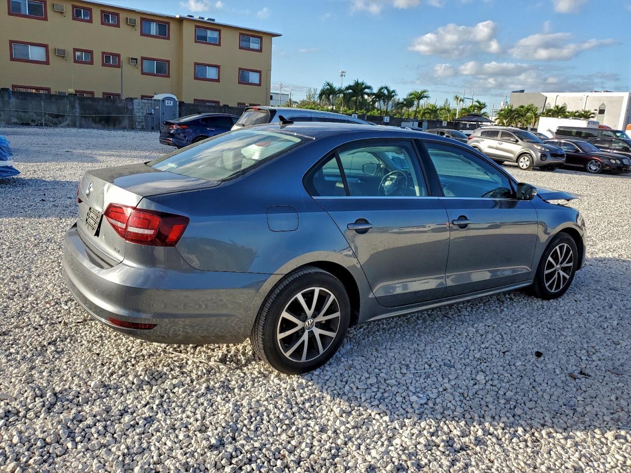 2017 VOLKSWAGEN JETTA