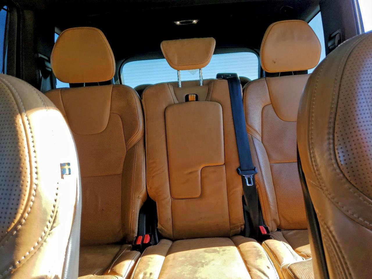 2018 VOLVO XC90