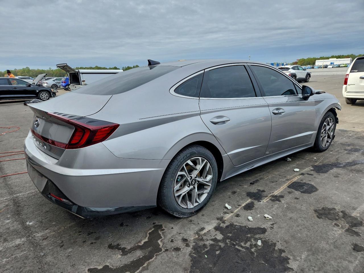 2022 HYUNDAI SONATA