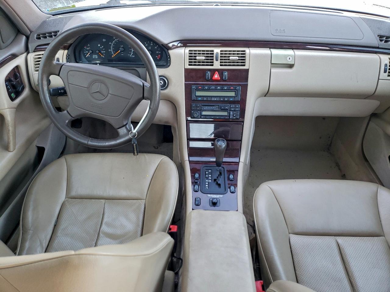 1997 MERCEDES-BENZ E-Class