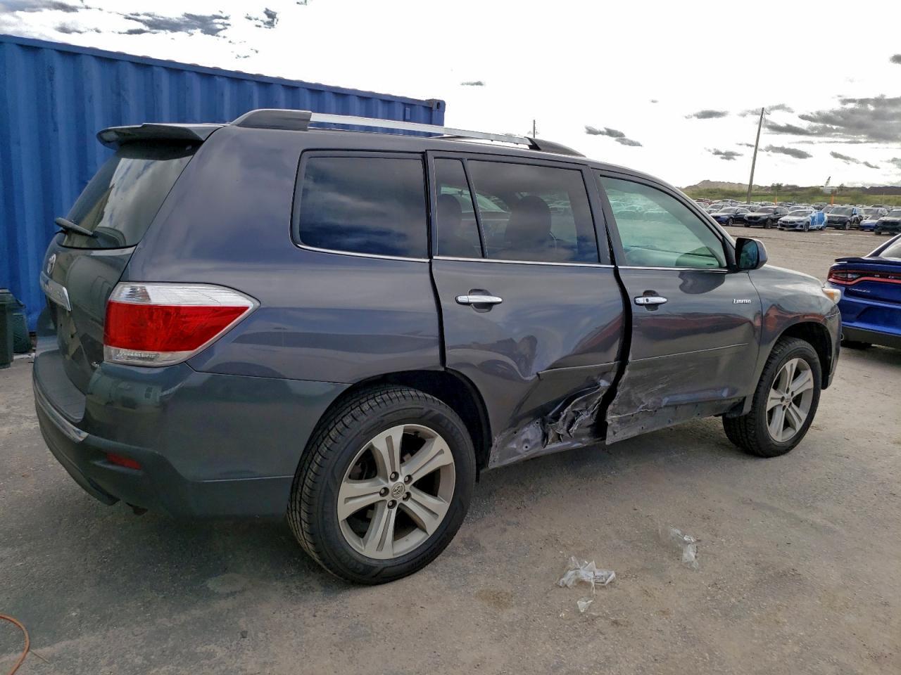 2012 TOYOTA HIGHLANDER
