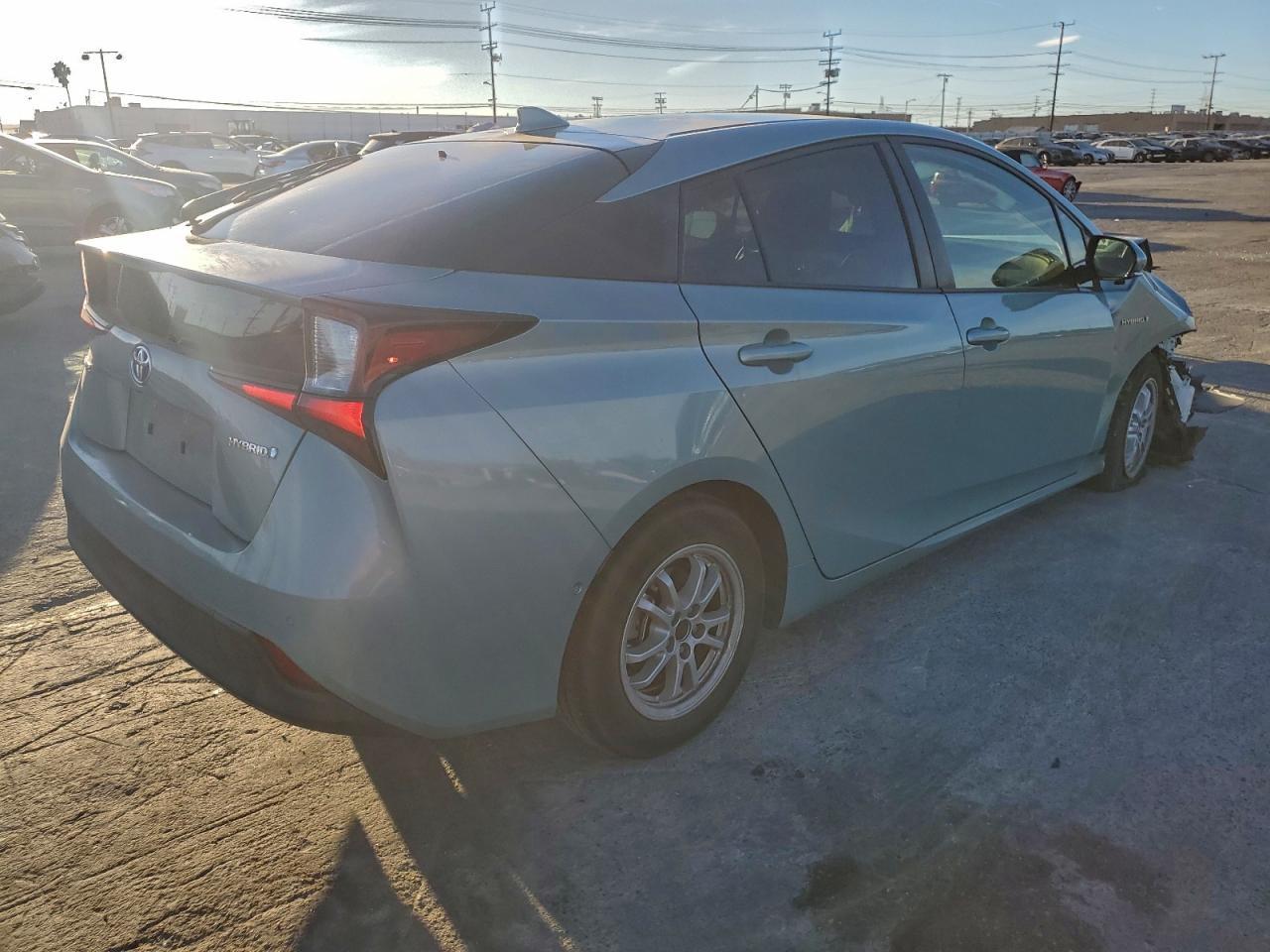 2019 TOYOTA PRIUS