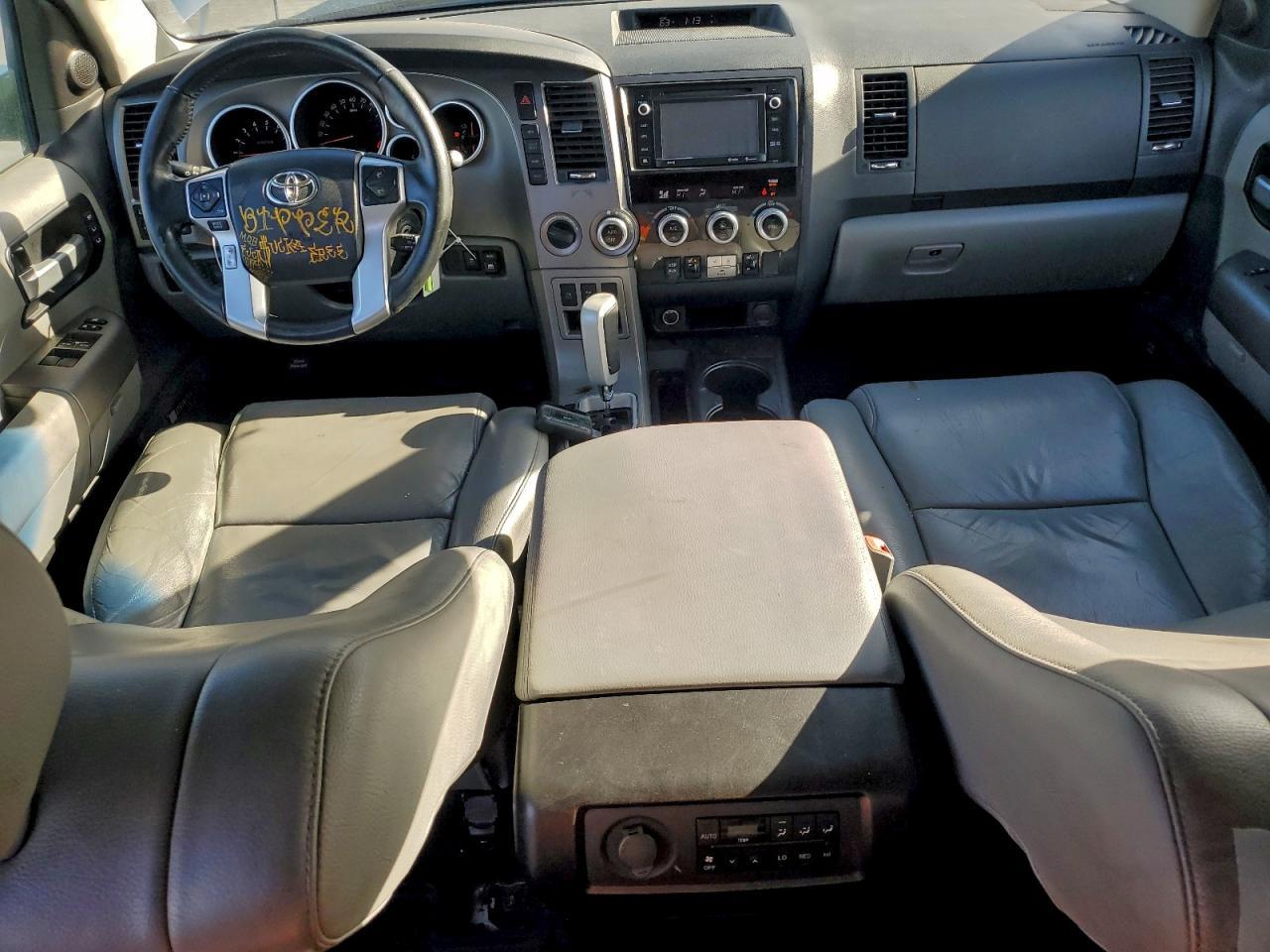 2017 TOYOTA Sequoia
