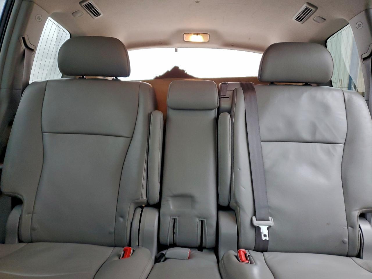 2013 TOYOTA HIGHLANDER
