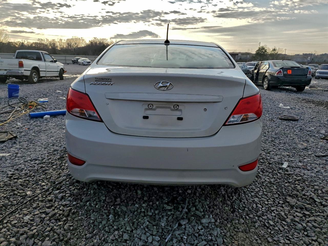 2016 HYUNDAI ACCENT