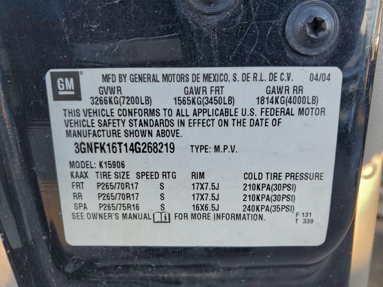 2004 CHEVROLET Suburban