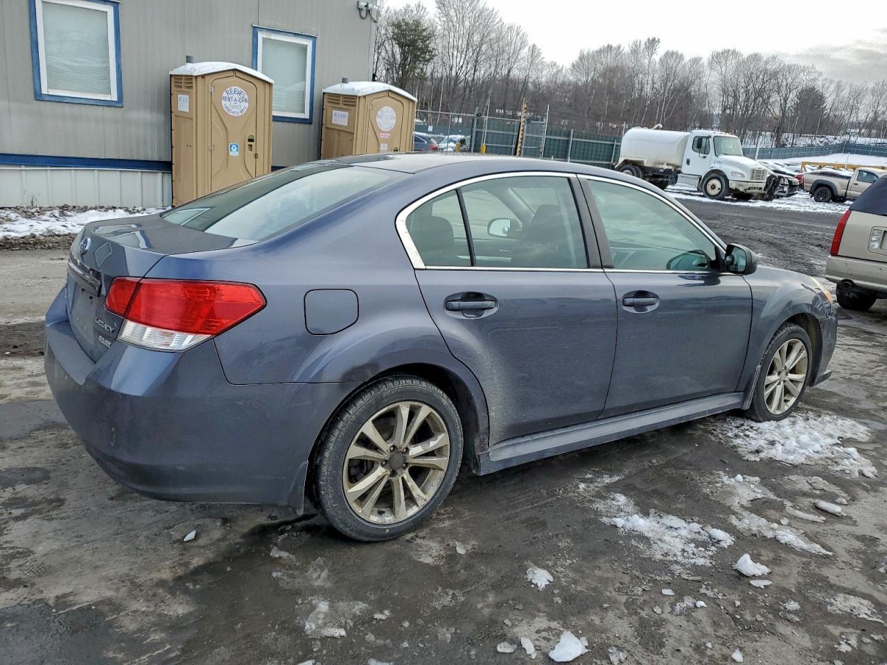 2014 SUBARU Legacy