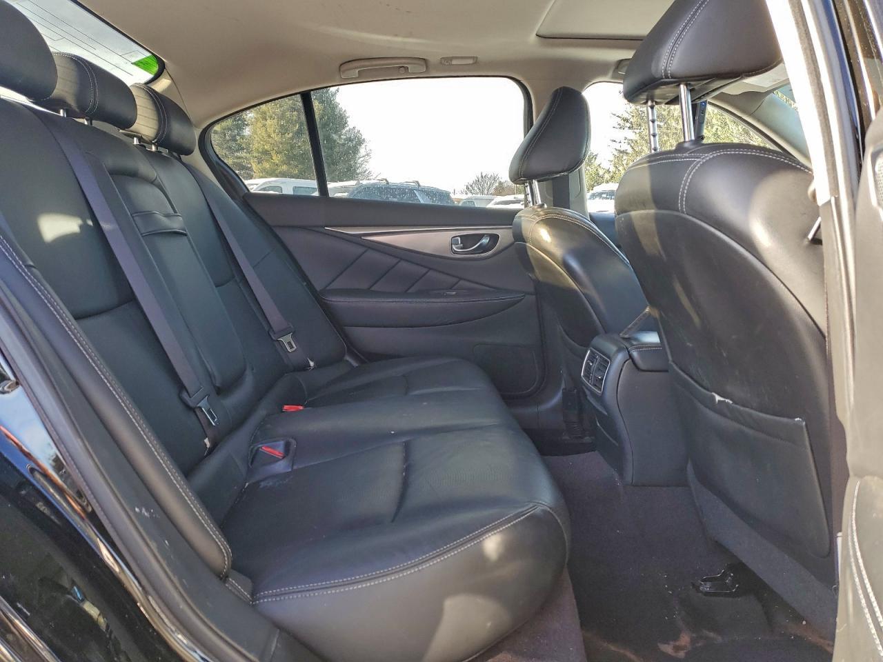 2014 INFINITI Q50