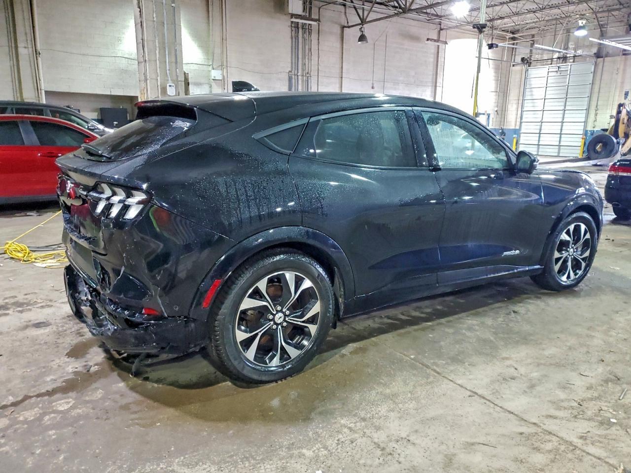 2022 FORD Mustang Mach-E