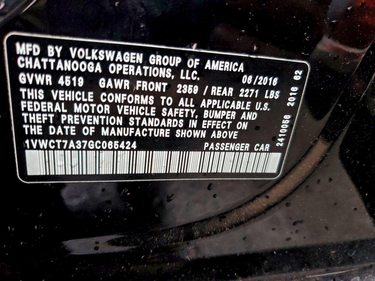 2016 VOLKSWAGEN Passat