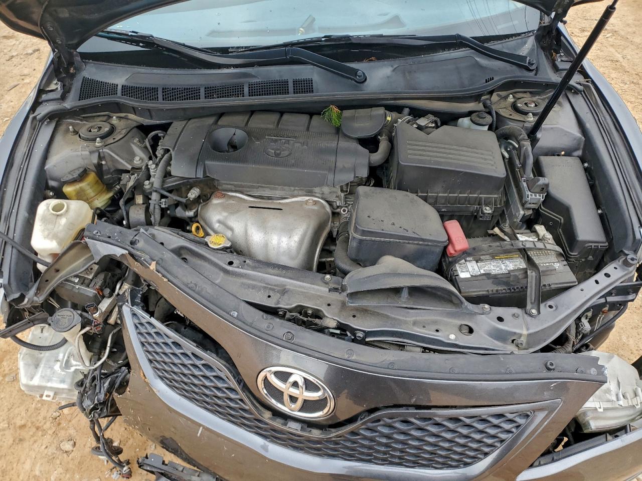 2011 TOYOTA CAMRY
