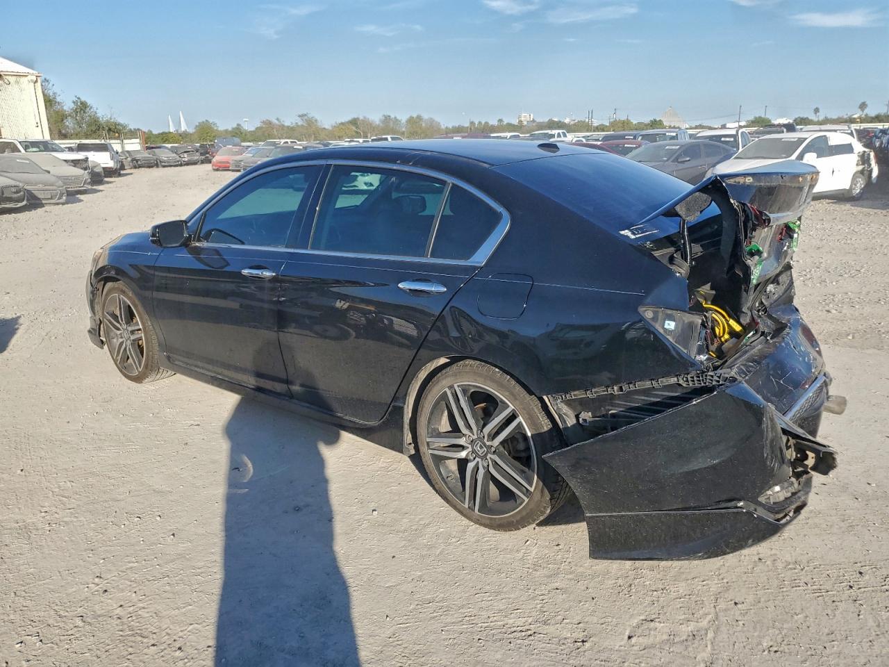 2017 HONDA ACCORD