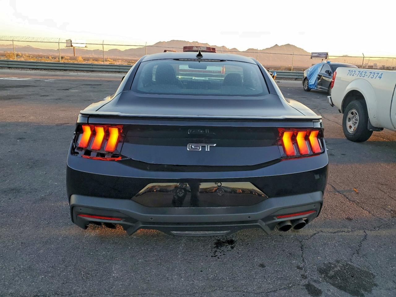 2025 FORD MUSTANG