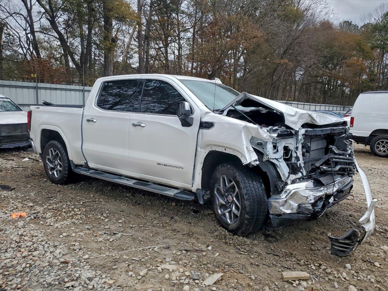 2025 GMC Sierra