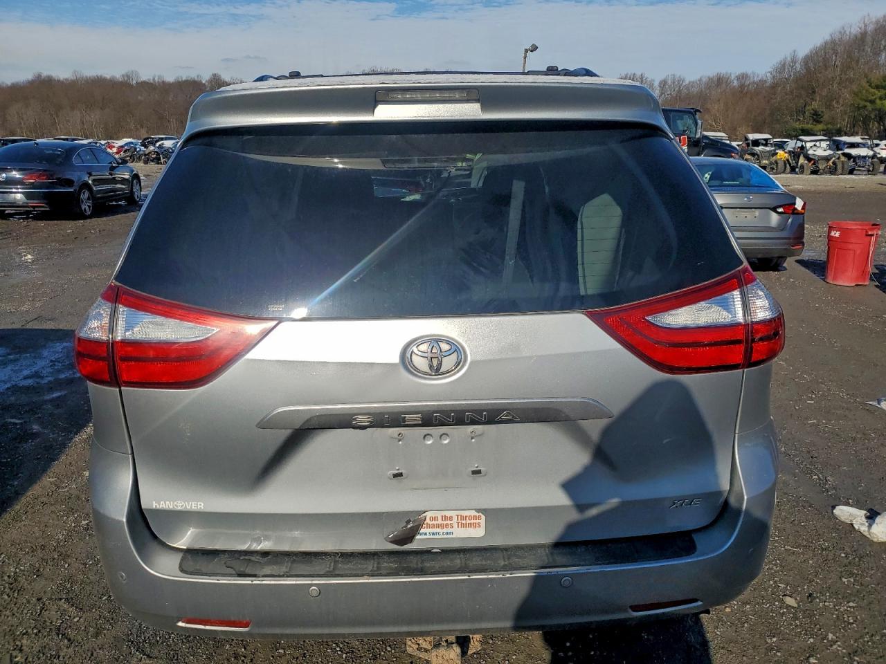 2017 TOYOTA SIENNA