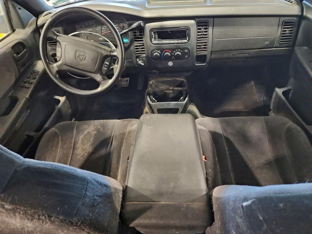 2004 DODGE Dakota