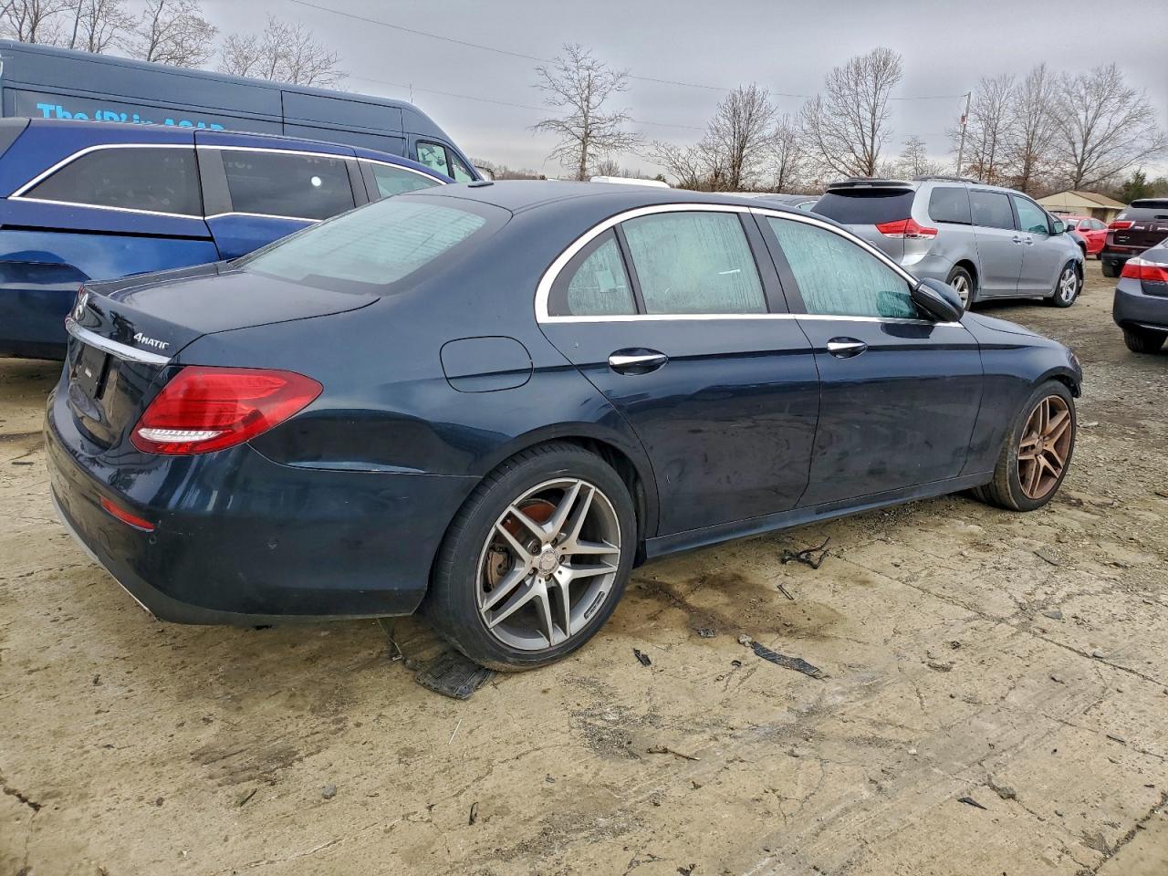 2017 MERCEDES-BENZ E-Class