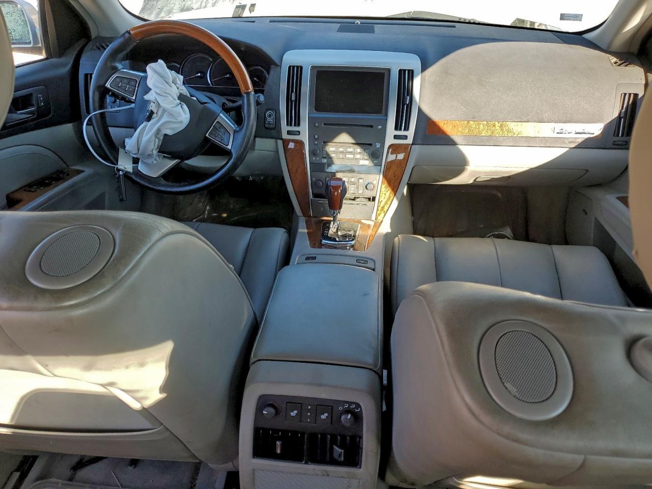 2011 CADILLAC STS