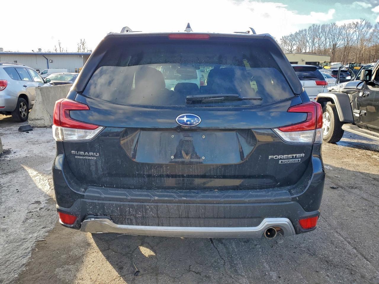 2021 SUBARU FORESTER