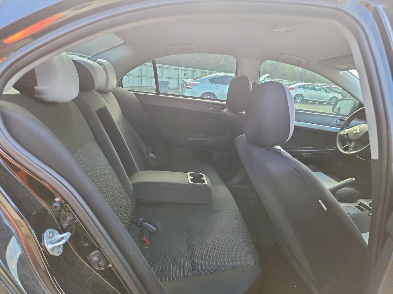 2011 MITSUBISHI LANCER