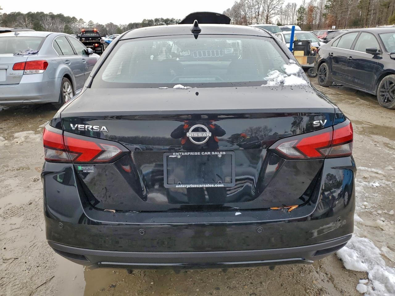 2023 NISSAN VERSA