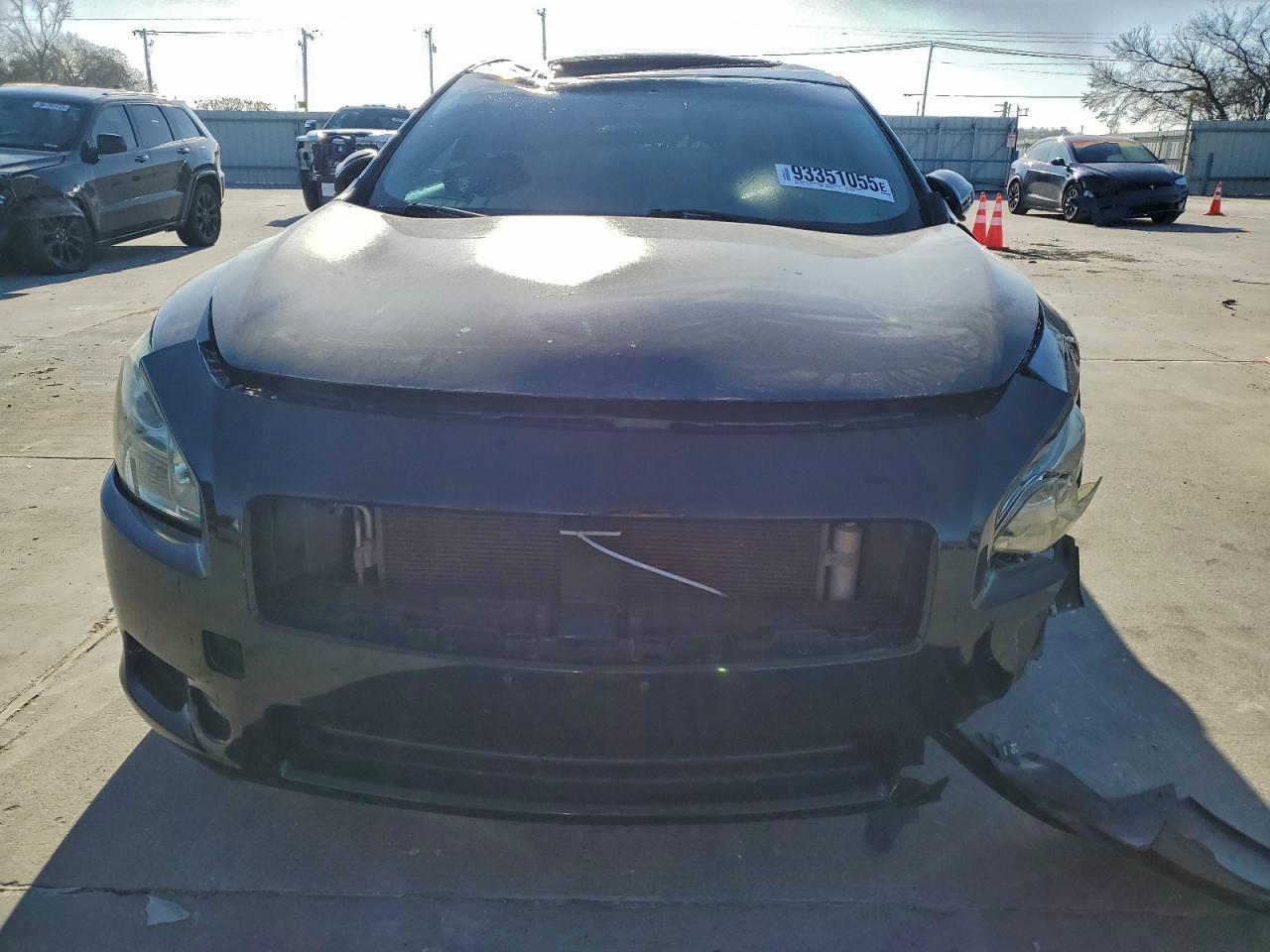 2014 NISSAN Maxima