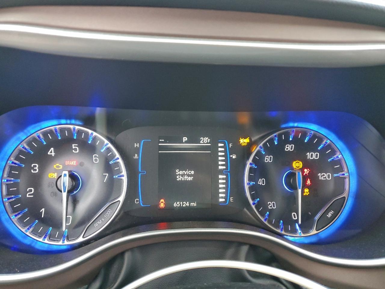 2023 CHRYSLER Voyager