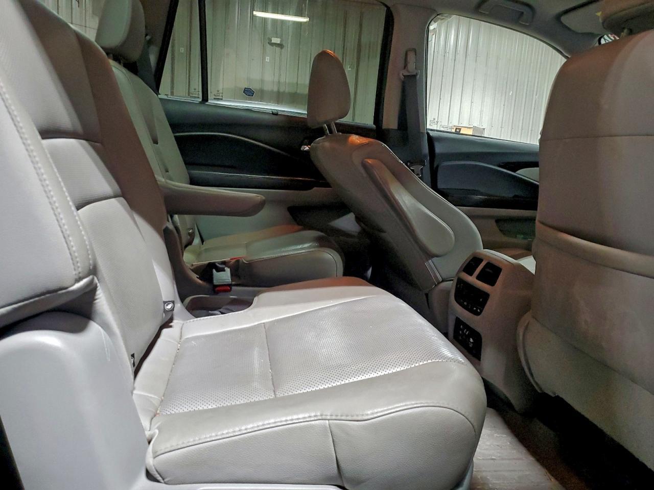 2016 HONDA PILOT