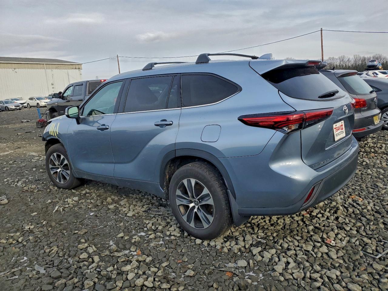 2022 TOYOTA HIGHLANDER