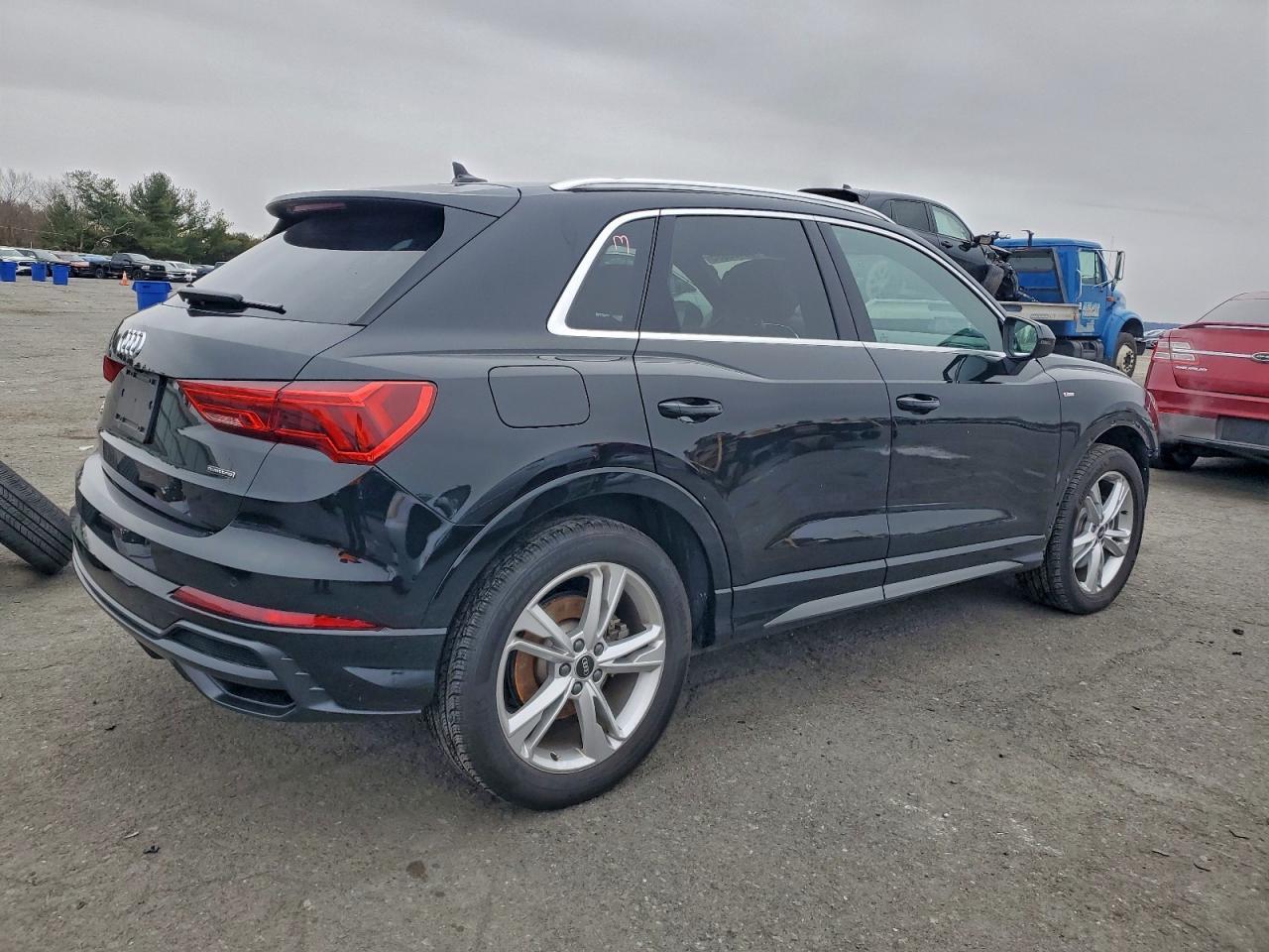 2022 AUDI Q3