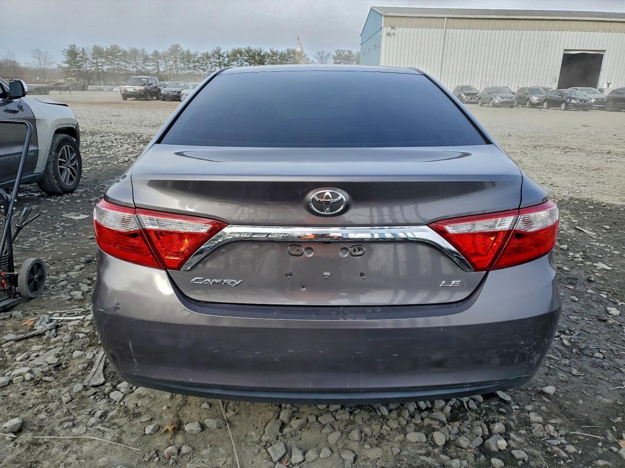 2016 TOYOTA CAMRY