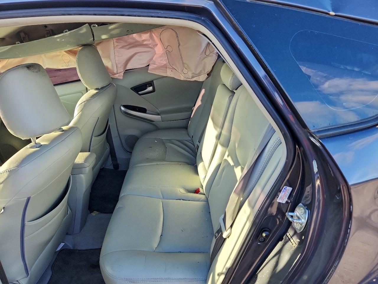 2011 TOYOTA PRIUS