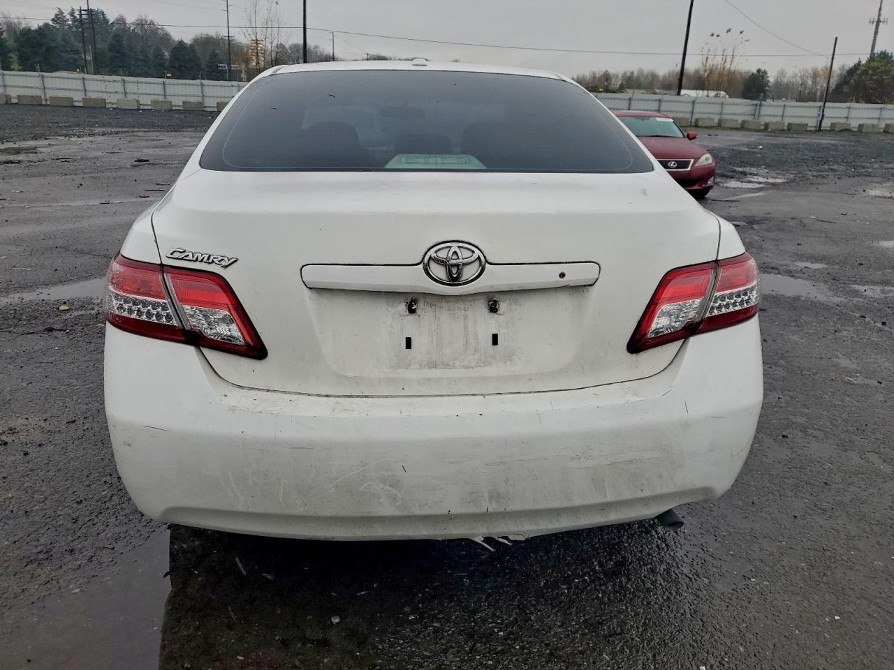 2011 TOYOTA CAMRY