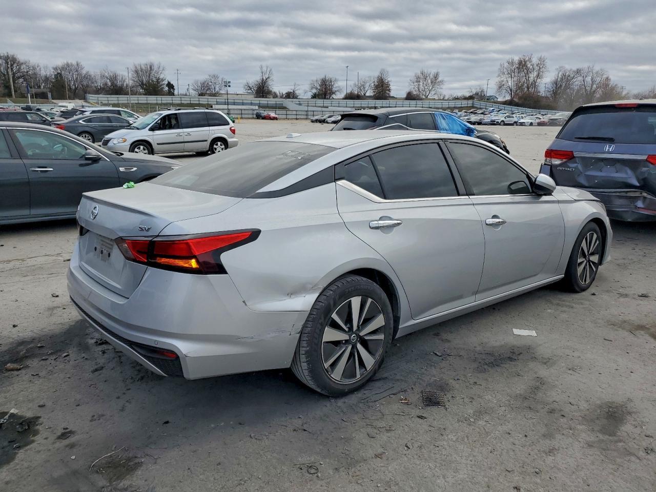 2021 NISSAN ALTIMA