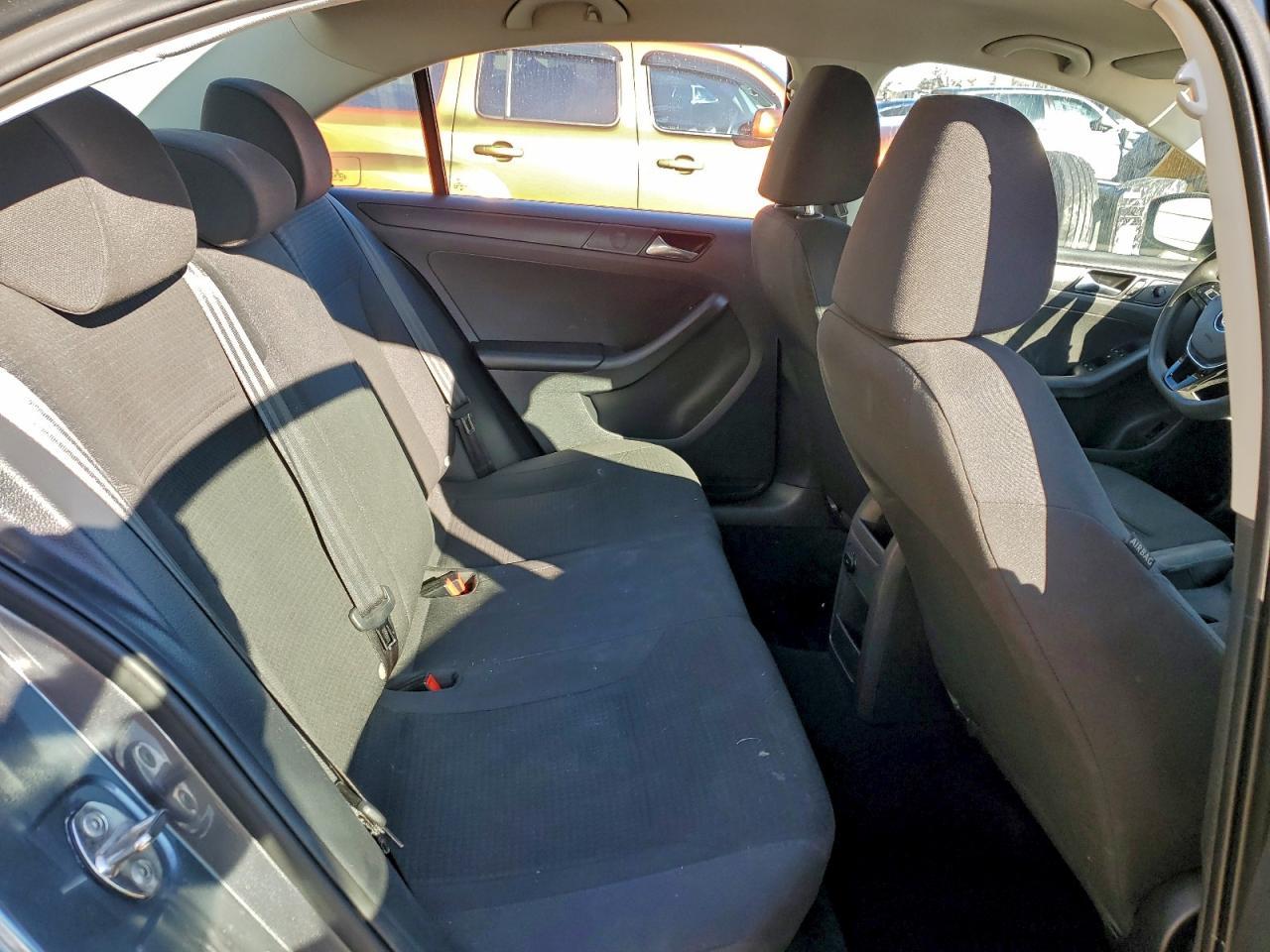 2015 VOLKSWAGEN JETTA